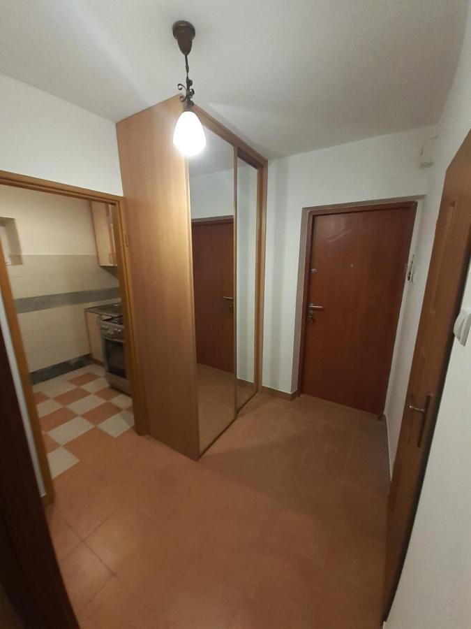 Centrum Zlote Tarasy Metro Rondo Onz Balkon Apartman Varsó Kültér fotó