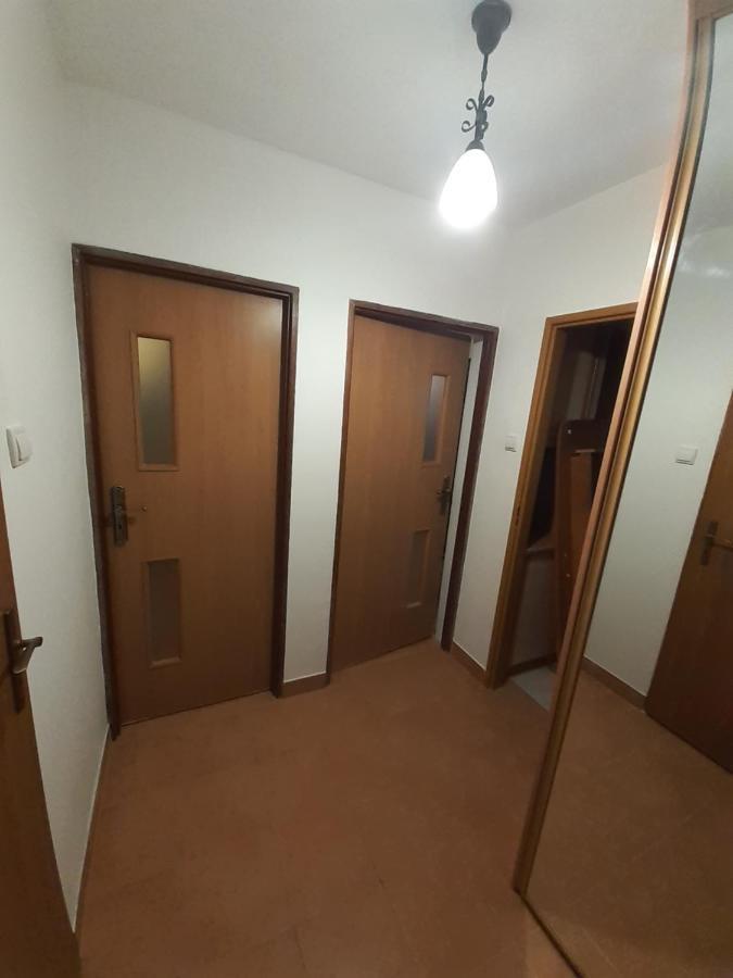 Centrum Zlote Tarasy Metro Rondo Onz Balkon Apartman Varsó Kültér fotó