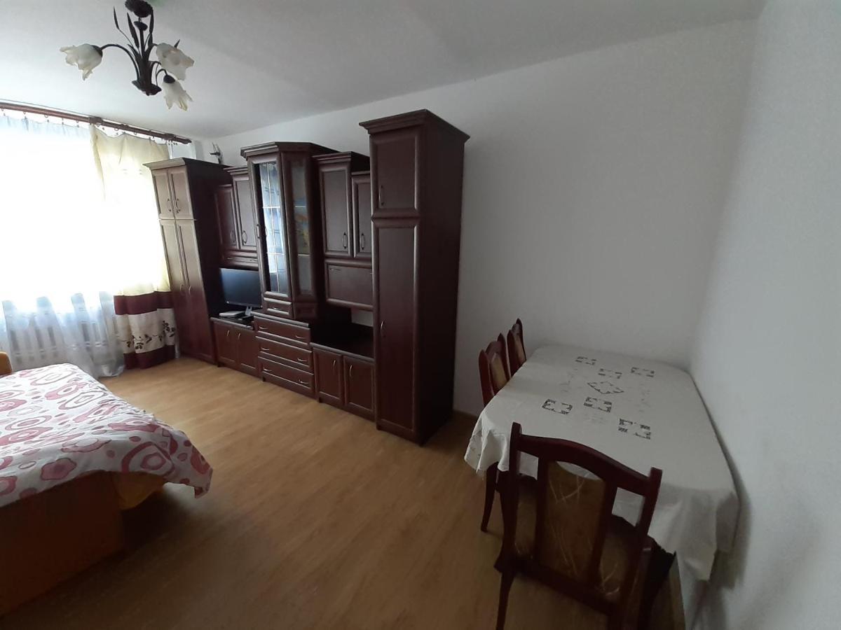 Centrum Zlote Tarasy Metro Rondo Onz Balkon Apartman Varsó Kültér fotó